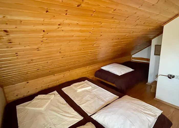 Cosy Country Home, * レンダヴァ