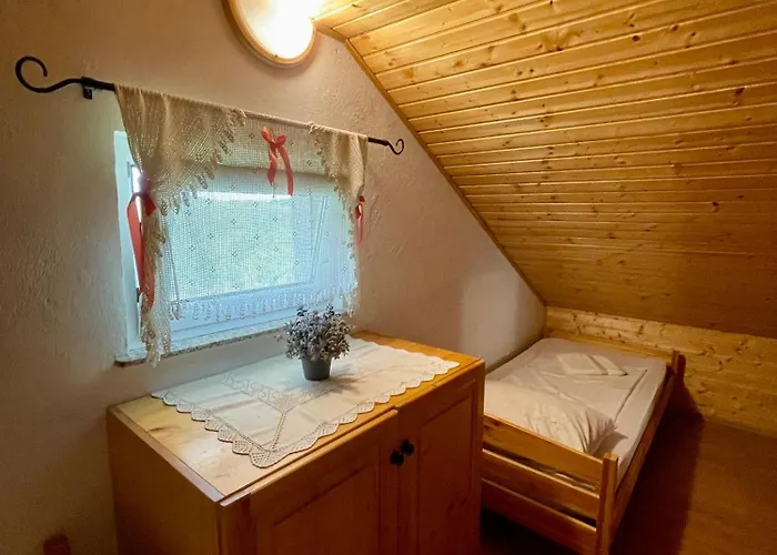 別荘 Cosy Country Home, レンダヴァ