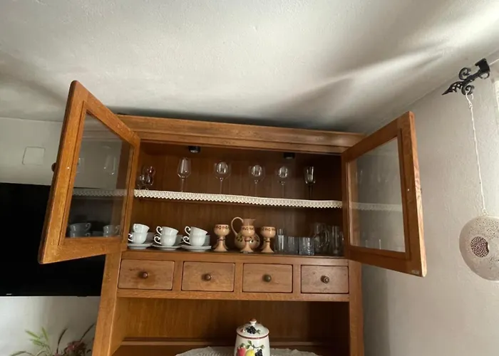 Cosy Country Home, レンダヴァ